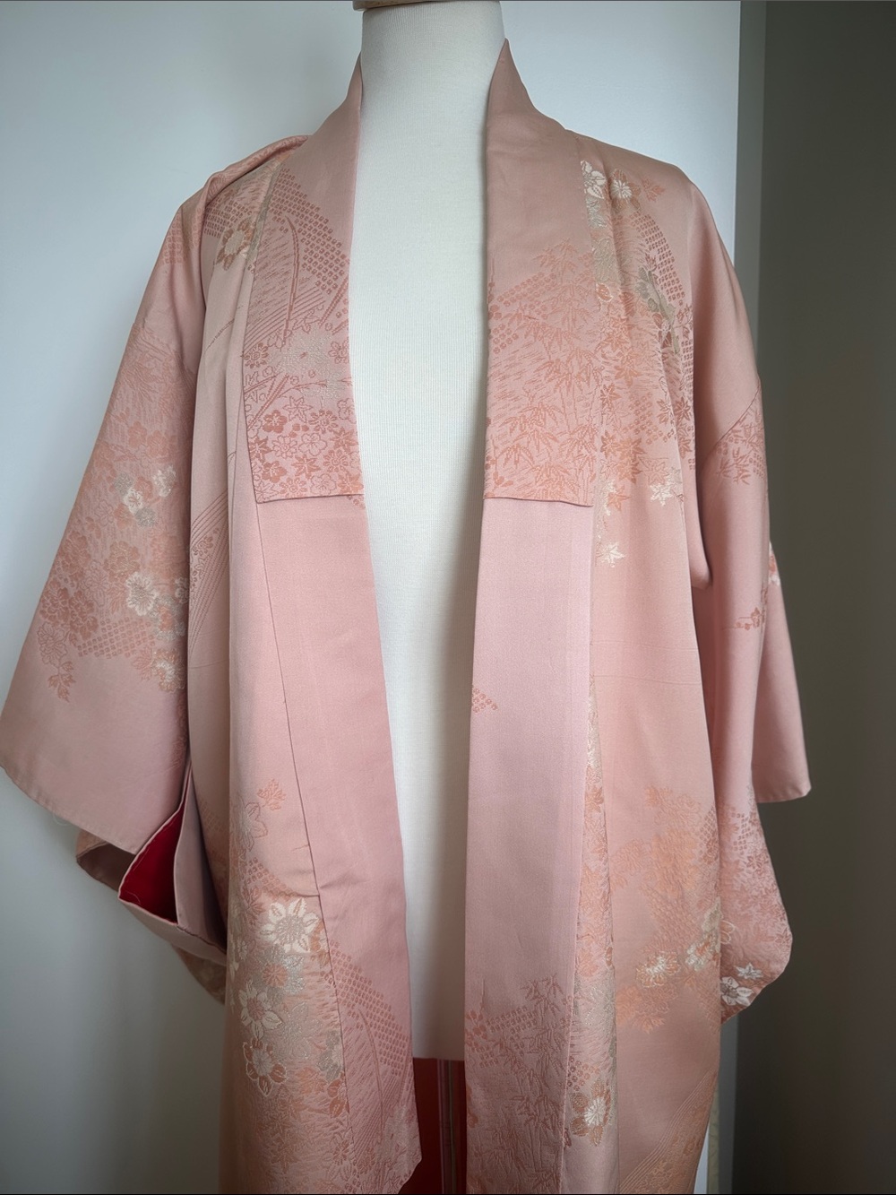 Vintage 50s Silk Embroidered Kimono Robe - Blush Pink With Cherry Blossoms (OS) - Picture 2 of 16